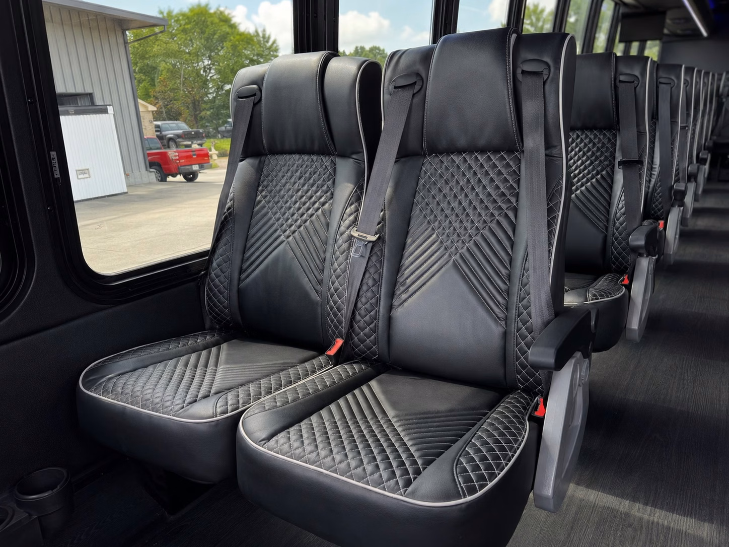 charter buses for large seattle area school prom groups