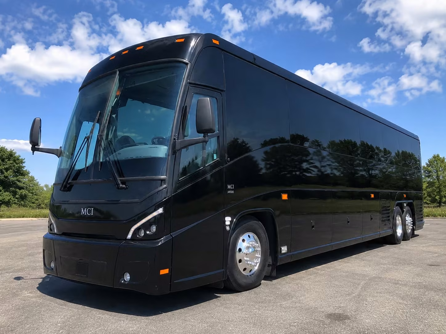 let a seattle airport charter bus handle the i 5 and sr 99 so your group doesn t have to