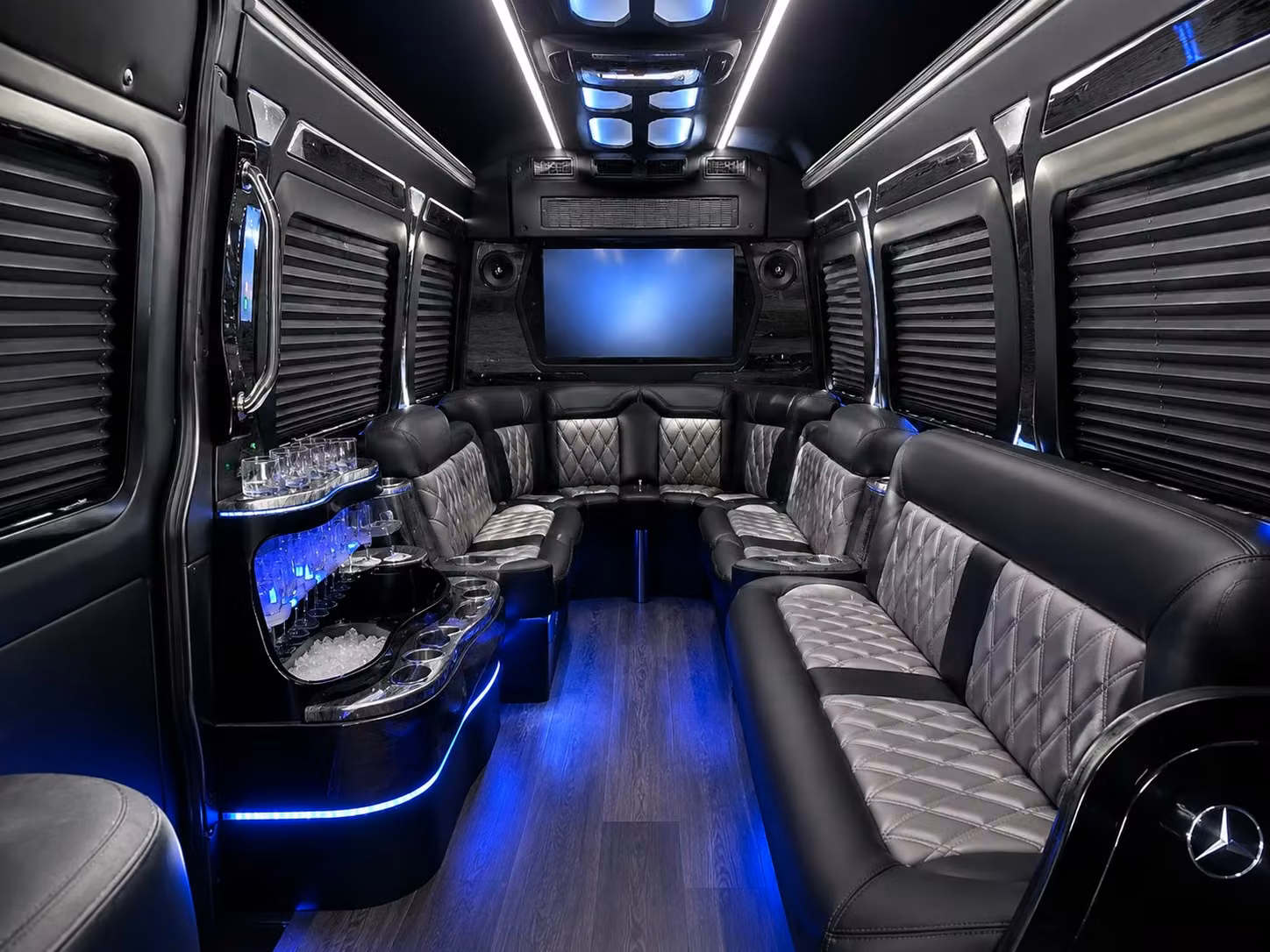 uw huskies game day transportation to husky stadium